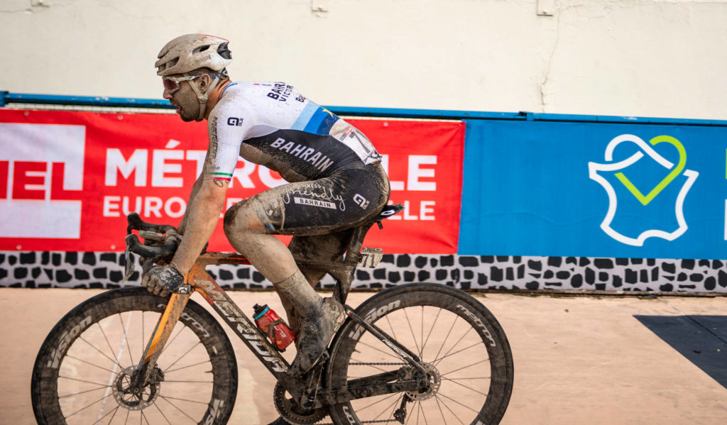 NEL FANGO DELLA ROUBAIX BRILLA SONNY COLBRELLI. CON ALE’!