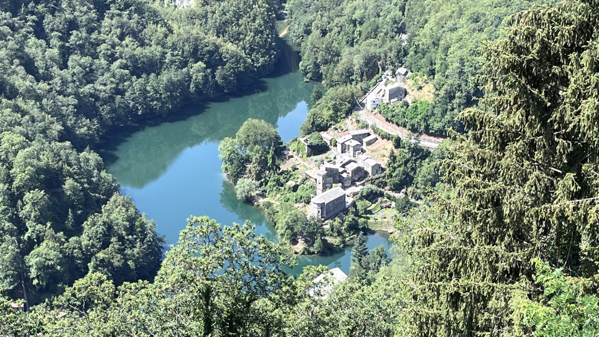 Lago di Isola Santa