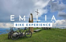 Bardi in bike, un borgo magico tra Via Degli Abati e cascate in alta Val Ceno - Emilia Bike Experience