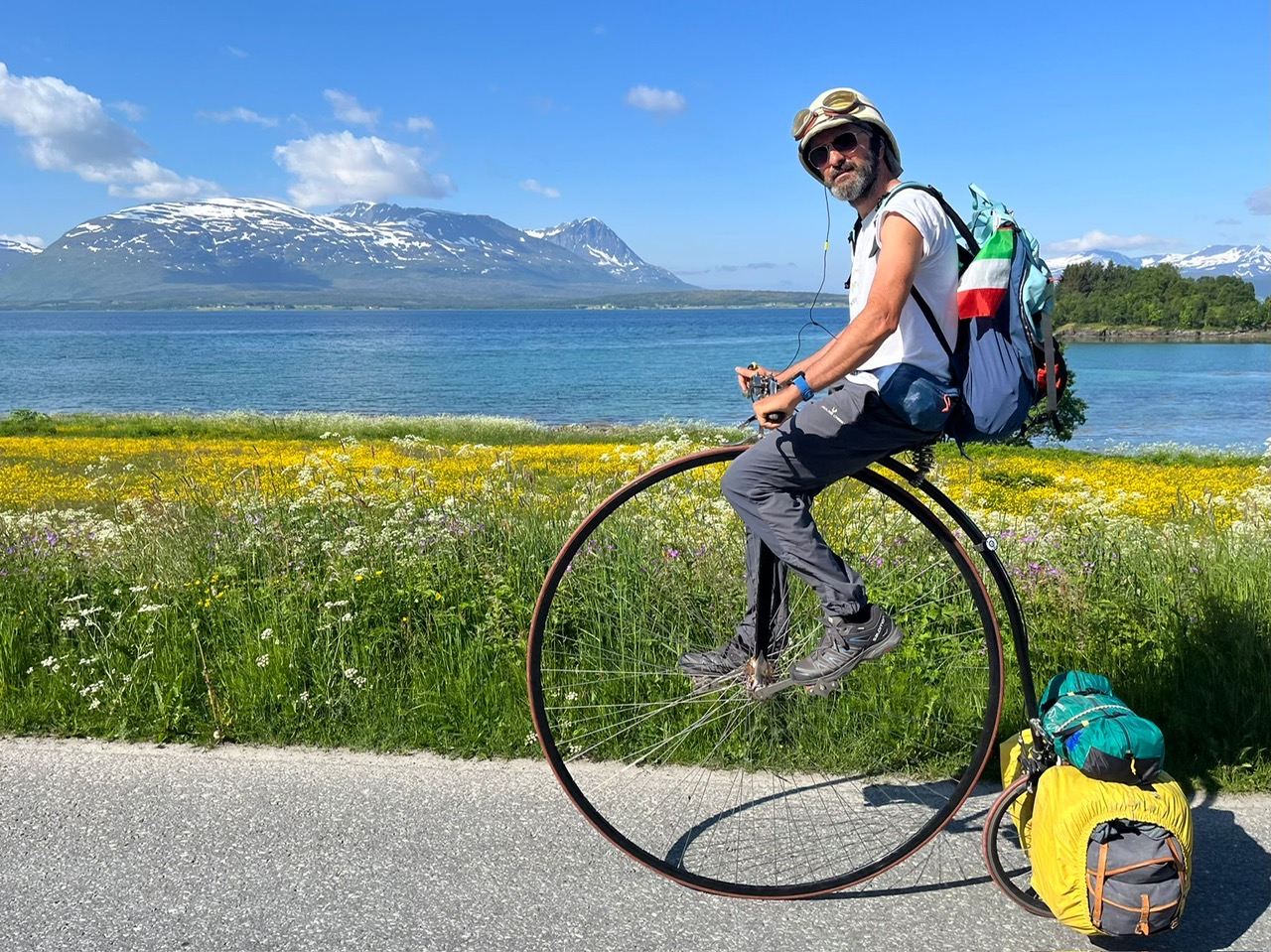 Sicilia Capo Nord su un velocipede ottocentesco